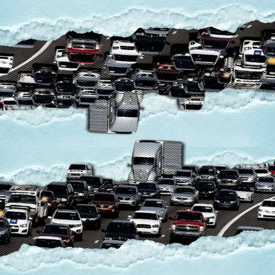 Two identical traffic scenes, one mirrored on top of the other.